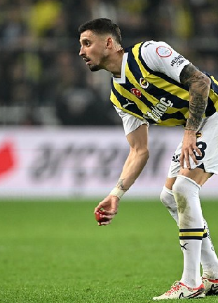 Foto - Fenerbahçe’den herkesi şaşırtan "Krunic" kararı! Hiç kimse bunu beklemiyordu! Taraftarlar çıldıracak...