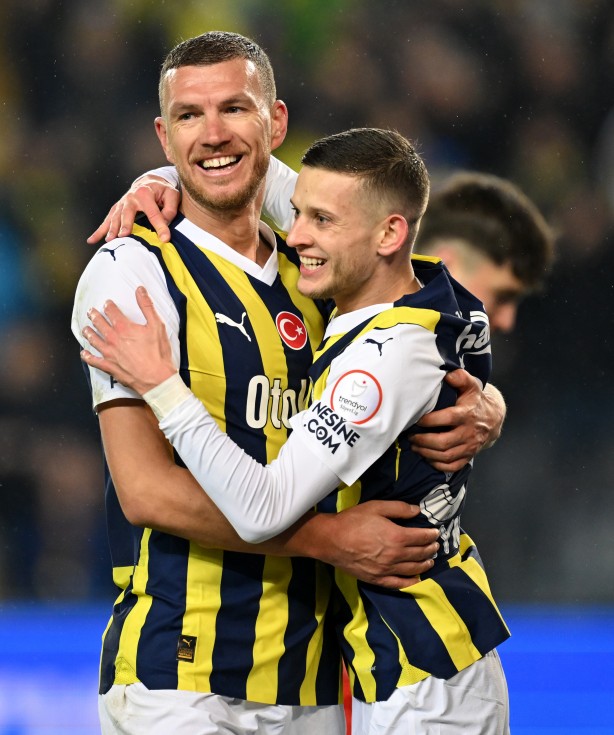 Foto - Fenerbahçe'den kritik yıldız avları başladı! Bu transferler şampiyonluğun ayak sesleri olsa gerek!
