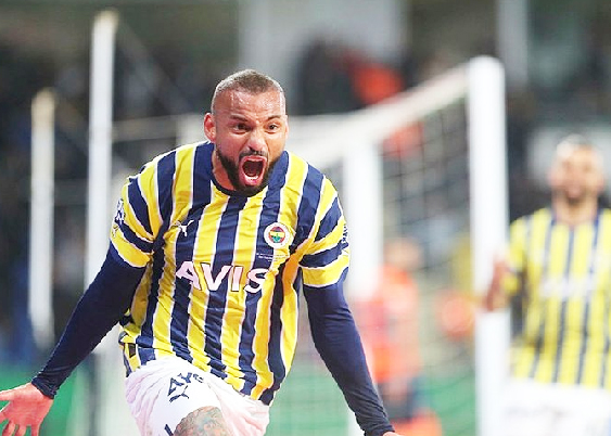 Foto - Fenerbahçe'den milyonlara müjde! En yetkili isimler karar verdi: İlk kez yeni açıklanacak