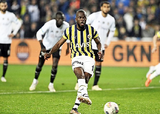 Foto - Fenerbahçe'den milyonlara müjde! En yetkili isimler karar verdi: İlk kez yeni açıklanacak