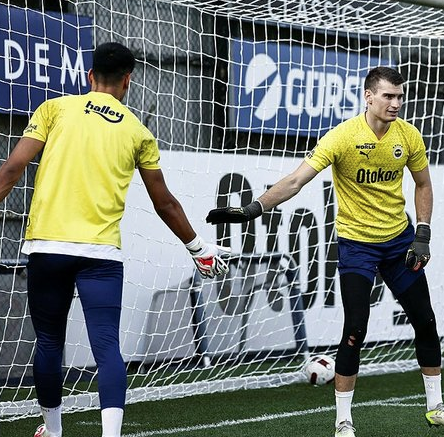 Foto - Fenerbahçe'den olay ters köşe! Orta saha derken...