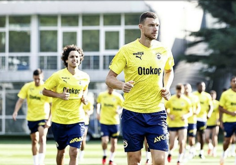 Foto - Fenerbahçe'den olay ters köşe! Orta saha derken...