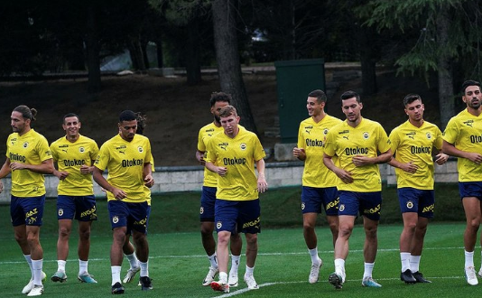Foto - Fenerbahçe'den olay ters köşe! Orta saha derken...