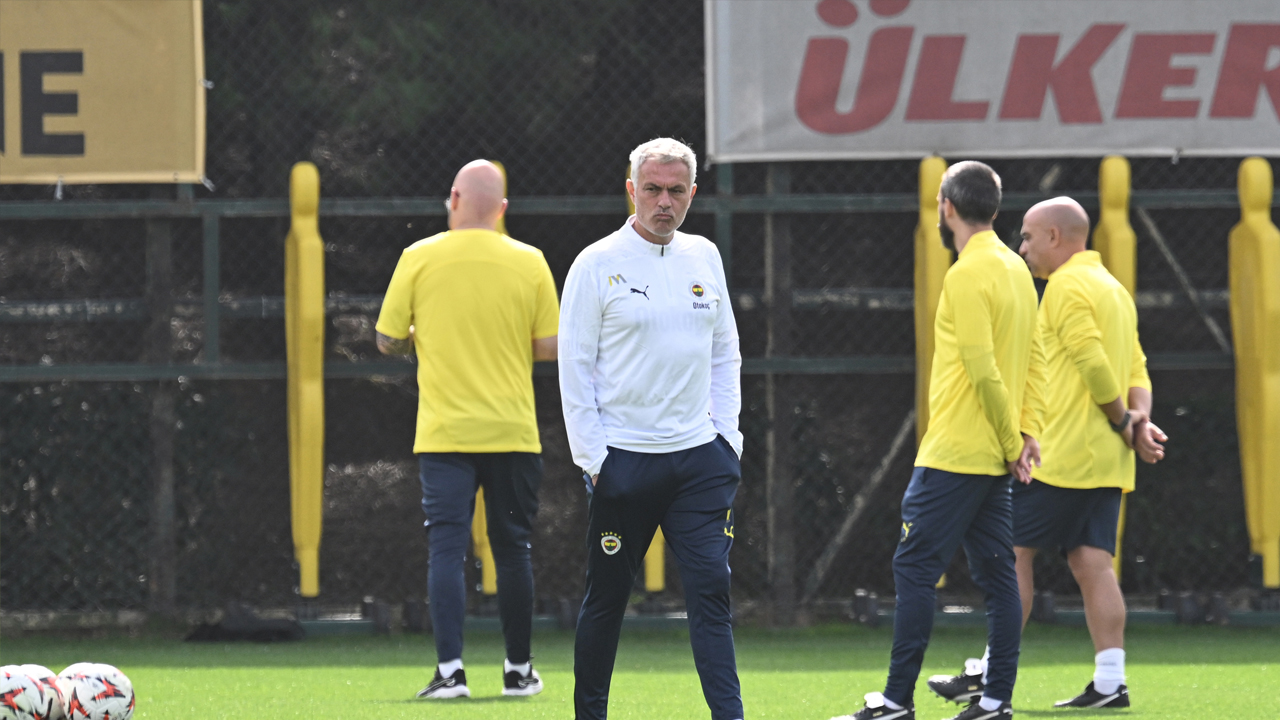Foto - Fenerbahçe’den ortalığı ateş hattına çevirecek açıklaması: Rakiplerine bu yüzden belalarını verdi işte…