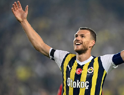 Foto - Fenerbahçe'den şok Dzeko kararı! Mourinho'nun gelişi sonrası...