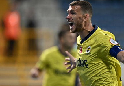 Foto - Fenerbahçe'den şok Dzeko kararı! Mourinho'nun gelişi sonrası...