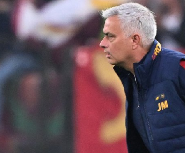 Foto - Fenerbahçe'den şok Dzeko kararı! Mourinho'nun gelişi sonrası...