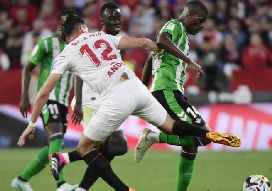 Foto - Fenerbahçe'den yeni sezon bombası! Orta sahaya o yıldız geliyor diyerek duyurdular!