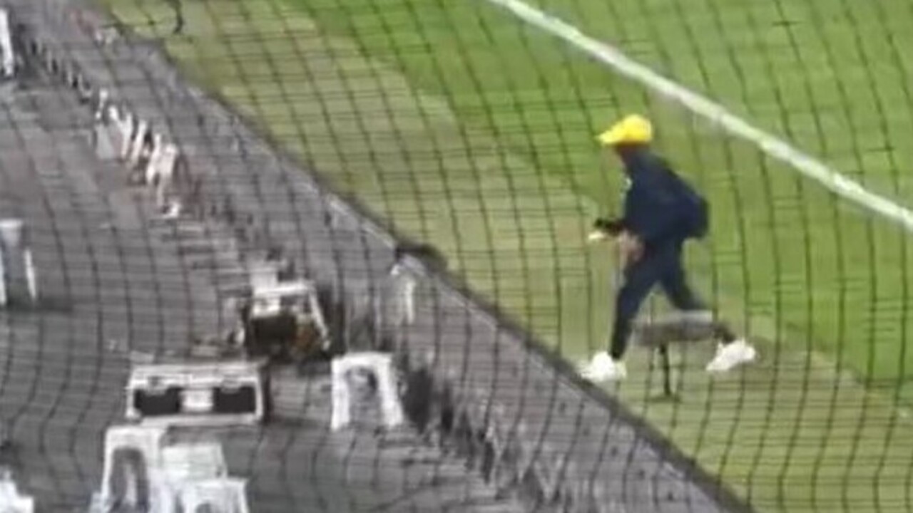 Foto - Fenerbahçeli yıldızdan büyük tepki! Stadyumdan tek başına ayrıldı