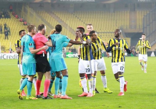 Foto - Fenerbahçeli yıldızın bacağı bu hale geldi!