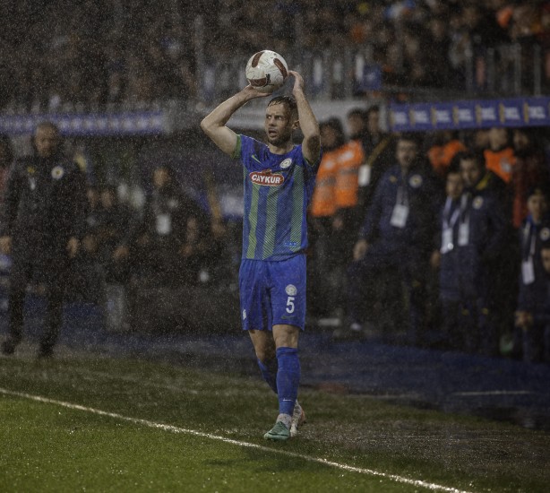 Foto - Fenerbahçeliler şaşkın da şaşkın! İsmail Kartal’ın oyun planı bir kez daha değişecek! Büyük sürpriz…