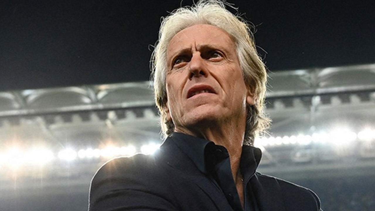 Fenerbahçelileri bile şaşırtan haber Suudi Arabistan'dan geldi! Resmen kovuldu...