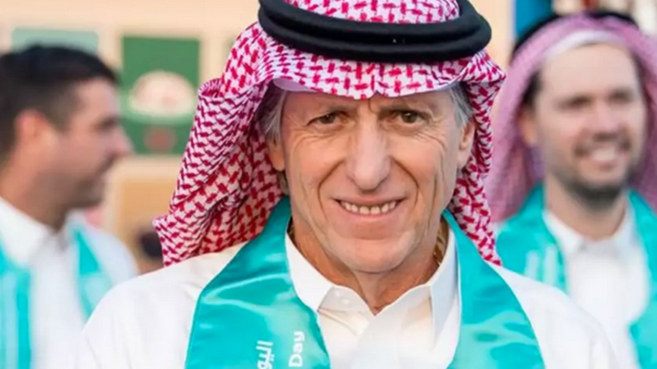 Foto - Fenerbahçelileri bile şaşırtan haber Suudi Arabistan'dan geldi! Resmen kovuldu...