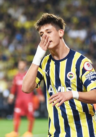 Foto - Fenerbahçe'nin 10 numarasına 10 numara takım talip... O kulüp talebe yetişemiyor! Diyerek duyurdular... 