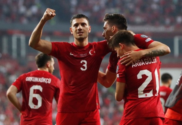 Foto - Fenerbahçe'nin Arda Güler'e teklifi ortaya çıktı! İşte genç yıldızın şaşırtan cevabı...