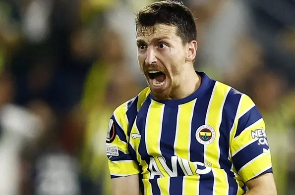 Foto - Fenerbahçe'nin en ilginç haberi! Fred yoksa Mert Hakan mı? Düğmeye bastı: Hiç kimse beklemiyordu...