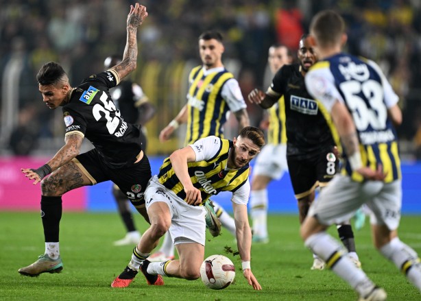 Foto - Fenerbahçe'nin en ilginç haberi! Fred yoksa Mert Hakan mı? Düğmeye bastı: Hiç kimse beklemiyordu...