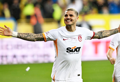 Foto - Fenerbahçe'nin eski yıldızı Galatasaray'a imzaya geliyor! Ortalık çok fena karışacak