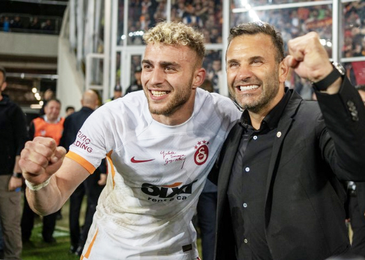 Foto - Fenerbahçe'nin eski yıldızı Galatasaray'a imzaya geliyor! Ortalık çok fena karışacak