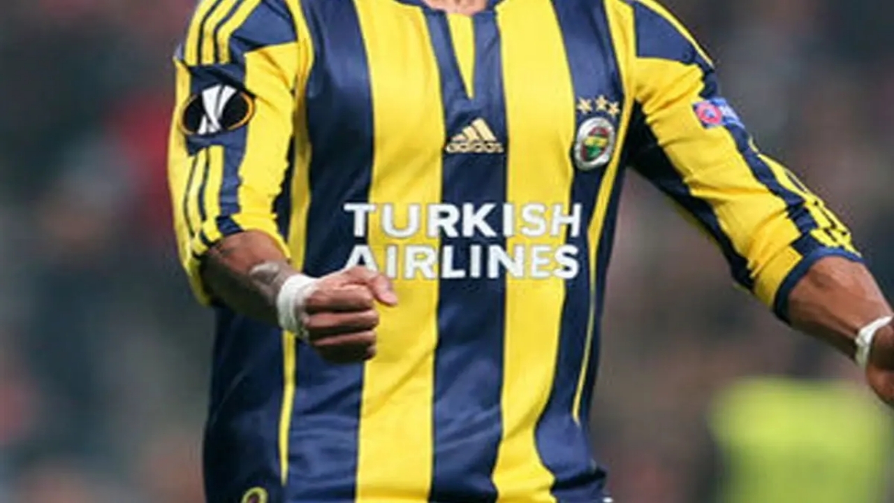 Fenerbahçe’nin eski yıldızı siyasete girdi! İşte desteklediği parti