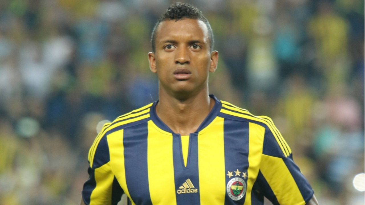 Foto - Fenerbahçe’nin eski yıldızı siyasete girdi! İşte desteklediği parti