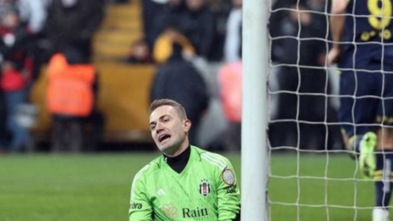 Fenerbahçe'nin hamleleri Beşiktaşlıları çıldırttı: Fenerbahçe'de Mert Günok imzaya kaldı! 