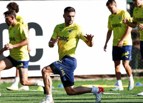 Foto - Fenerbahçe'nin listesindeydi! Yıldız ismin geleceği belli oluyor...