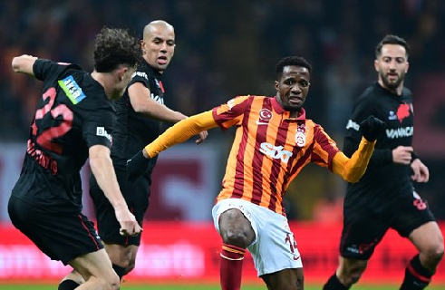 Foto - Fenerbahçe'nin rakibinden sürpriz duyuru geldi: İsmini verdi ve resmen açıkladı!