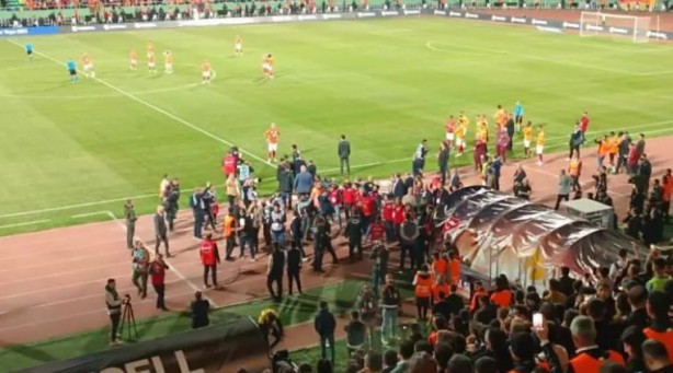 Foto - Fenerbahçe'nin sahadan çekilmesi dünya basınında! Ali Koç istediğini aldı