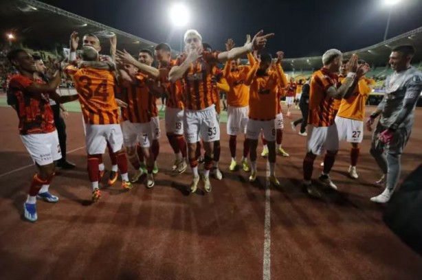 Foto - Fenerbahçe'nin sahadan çekilmesi dünya basınında! Ali Koç istediğini aldı