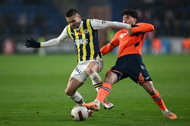 Foto - Fenerbahçe’nin taklacı kaptanı için bomba! Bir takım daha kapıya geldi: Kötü performans yapmasına rağmen: Odak noktası Mert Hakan…