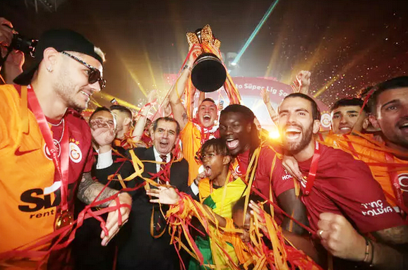 Fenerbahçe'nin transferini gölgede bırakacak mı? Süper Lig devinden rekor rakam! 