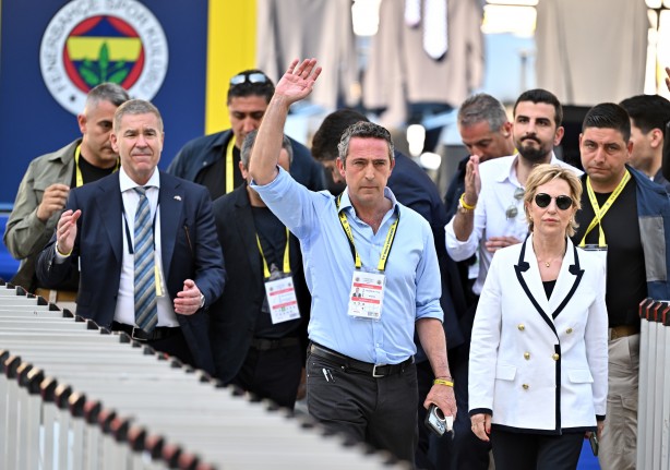 Foto - Fenerbahçe'nin yeni forveti belli oldu! Okan Buruk'un hayalindeki yıldızı Ali Koç getiriyor