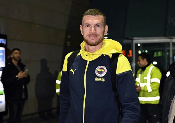 Foto - Fenerbahçe’nin yeni golcüsü belli oldu! Ali Koç Süper Lig’de yılın transferini yapıyor: İşte İsmail Kartal’ın yeni prensi…