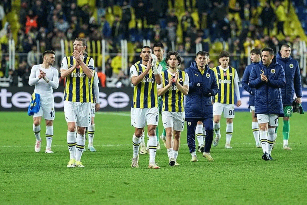 Foto - Fenerbahçe’nin yeni golcüsü belli oldu! Ali Koç Süper Lig’de yılın transferini yapıyor: İşte İsmail Kartal’ın yeni prensi…