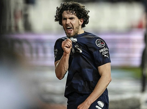 Foto - Fenerbahçe'nin yıldızı yuvadan ayrılıyor! Rekor bonservis...