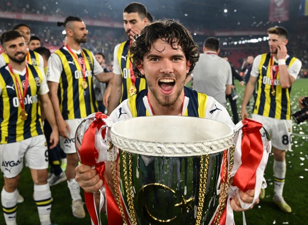 Foto - Fenerbahçe'nin yıldızlarından zafer sonrası açıklama