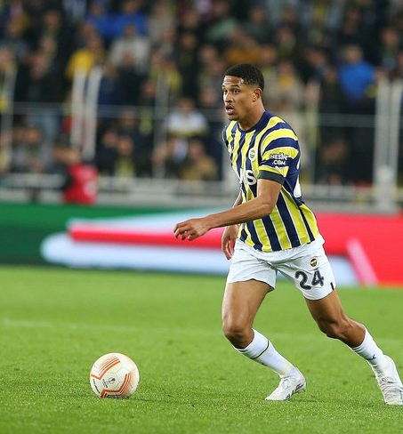 Foto - Fenerbahçe'ye bir kötü haber daha! Adı sık sık yazılıyordu ama...