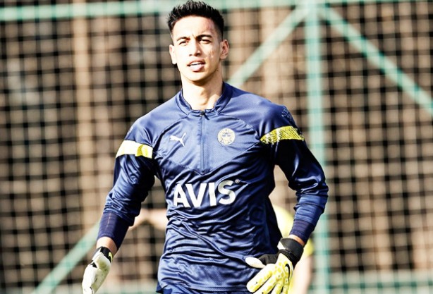 Foto - Fenerbahçe'ye boyu çok tartışılacak kaleci! Sürpriz iddia...