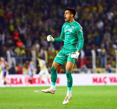 Foto - Fenerbahçe'ye boyu çok tartışılacak kaleci! Sürpriz iddia...