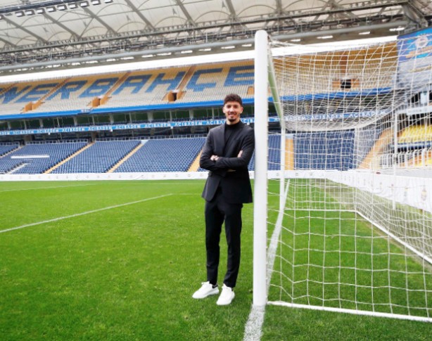 Foto - Fenerbahçe'ye boyu çok tartışılacak kaleci! Sürpriz iddia...