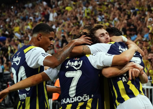 Foto - Fenerbahçe'ye çekmek adına bu sefer, transfer çıkmazına girdi! Çarpıcı sözler...