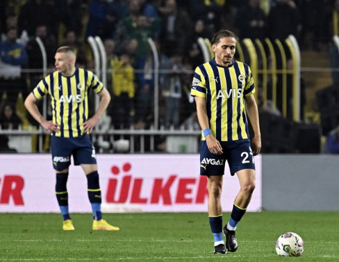 Foto - Fenerbahçe'ye çekmek adına bu sefer, transfer çıkmazına girdi! Çarpıcı sözler...