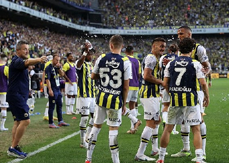 Foto - Fenerbahçe'ye gelmedi ve gittiği takım olay oldu! Yok artık dedirtti...
