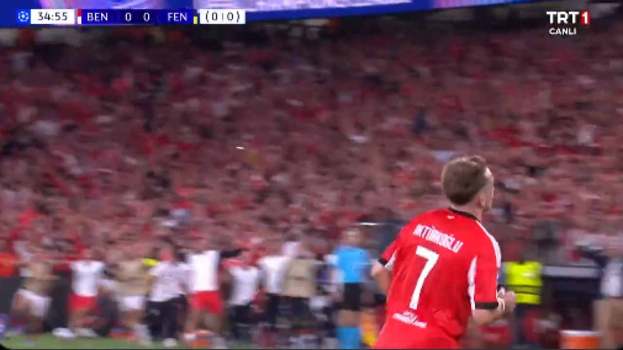 Foto - Fenerbahçe'ye gol atan Kerem Aktürkoğlu bakın ne yaptı! Herkes bunu konuşuyor