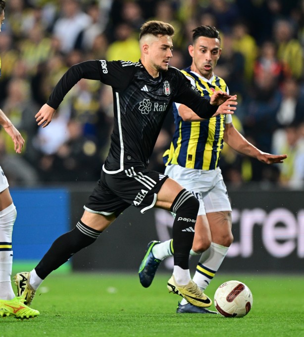 Foto - Fenerbahçe'ye İtalya'yı sallayan forvet! Herkes onu konuşuyordu ve Kadıköy boğası olacak!