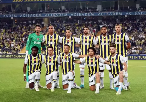 Foto - Fenerbahçe'ye kötü haber! İsmail Kartal istiyordu, Barcelona'ya imza atıyor
