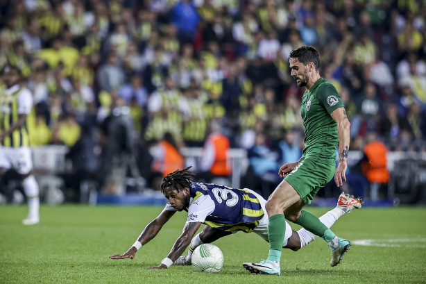 Foto - Fenerbahçe'ye önümüzdeki bir hafta için çok kötü bir haber gelecek! Resmen geliyorlar...