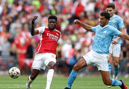 Foto - Fenerbahçe'ye sürpriz 6 numara! Thomas Partey ve Jorginho beklenirken ters köşe...