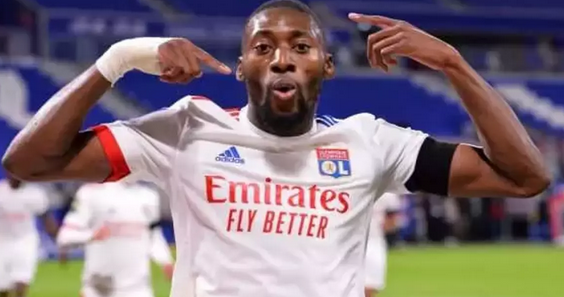 Foto - Fenerbahçe'ye transfer şoku! Aynı maaşa onu resmen aldılar! Suudi Arabistan'a gitti